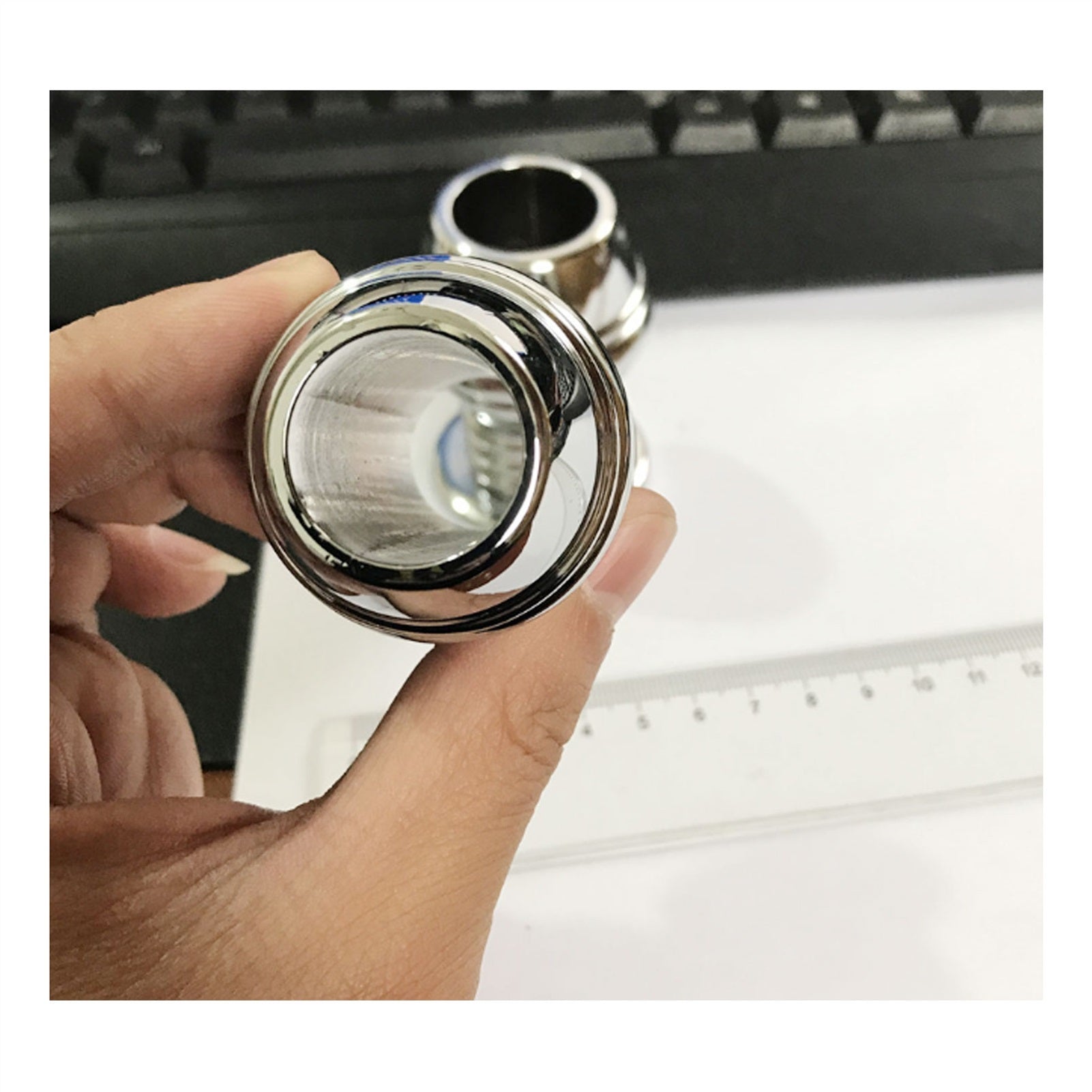 Metal Hollow Hollow Plug Ring Couple Game Bedroom 